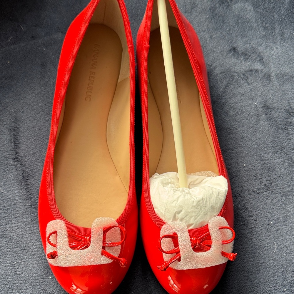 Banana Republic Glossy Red Women's Flats